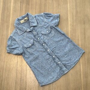Angel Kiss Button Down Chambray Short Sleeve Shirt Size Small EUC